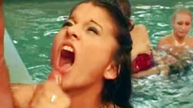 Odlično. :  Slatka plavuša porno filmovi za zene zavodi sestrinog dečka na seks Filmovi za odrasle 